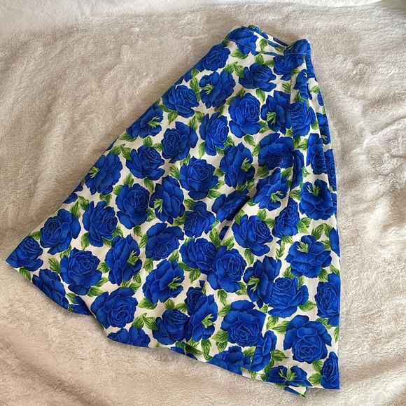 Mayson Grey Blue Floral Rose A-Line Skirt - Picture 5 of 5